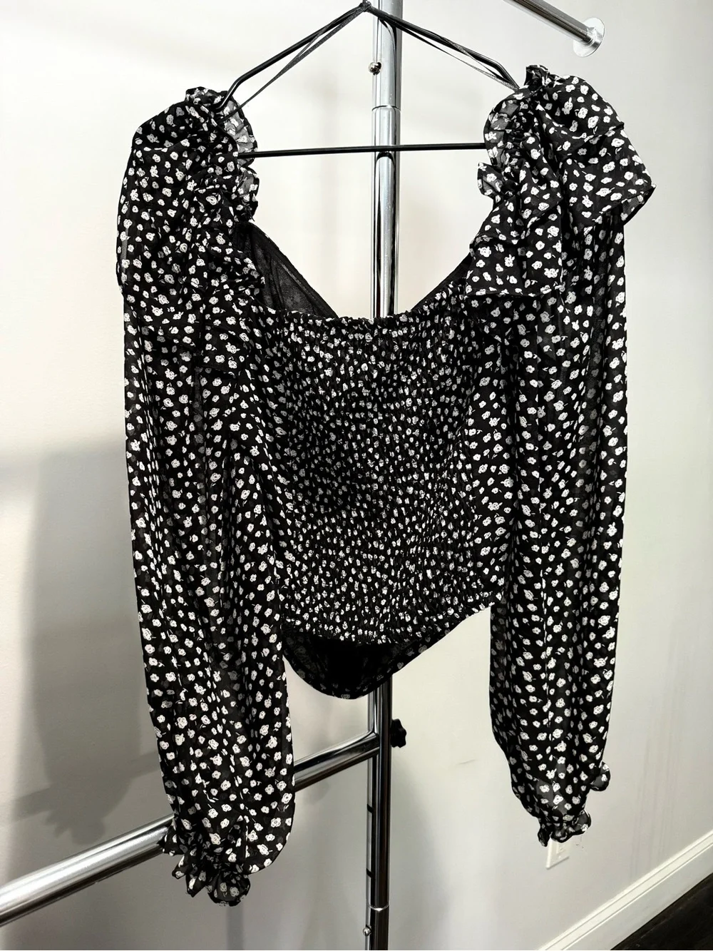 Astr Black Floral Smocked Long-Sleeve Blouse